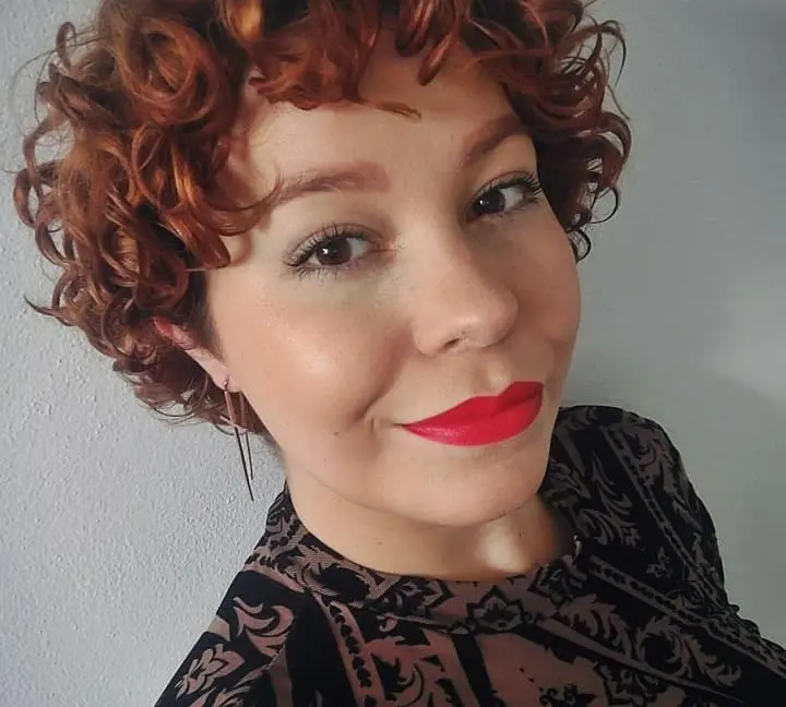 Klára Georges Jezdinská - obrázek 1